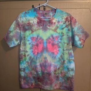 Tie Dye hand-made--Mens L (butterfly design)